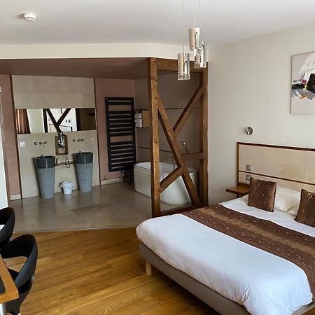 Auberge Des Moulins Pont-Les-Moulins Ngoại thất bức ảnh