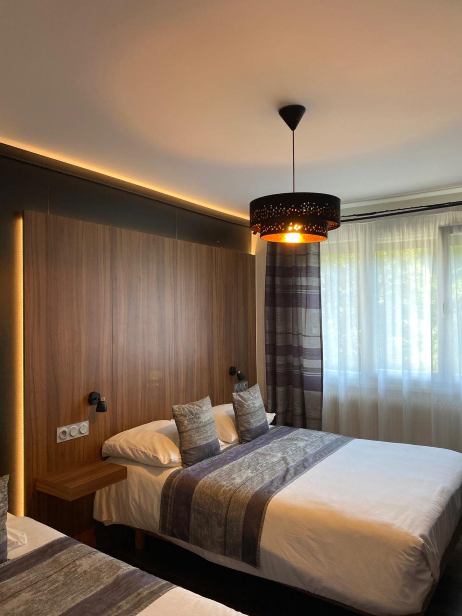 Auberge Des Moulins Pont-Les-Moulins Ngoại thất bức ảnh